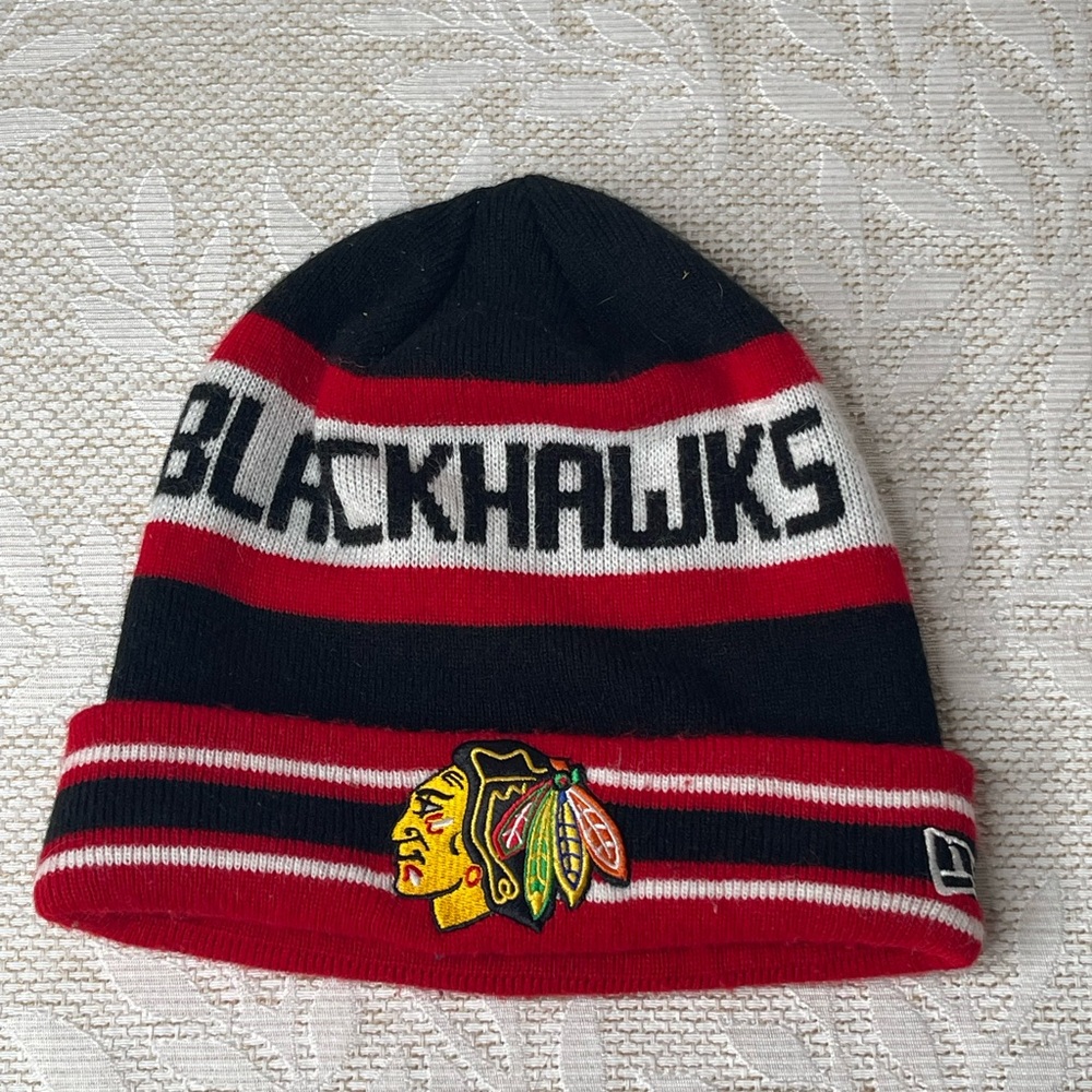 Blackhawks NHL Beanie - Red and Black
